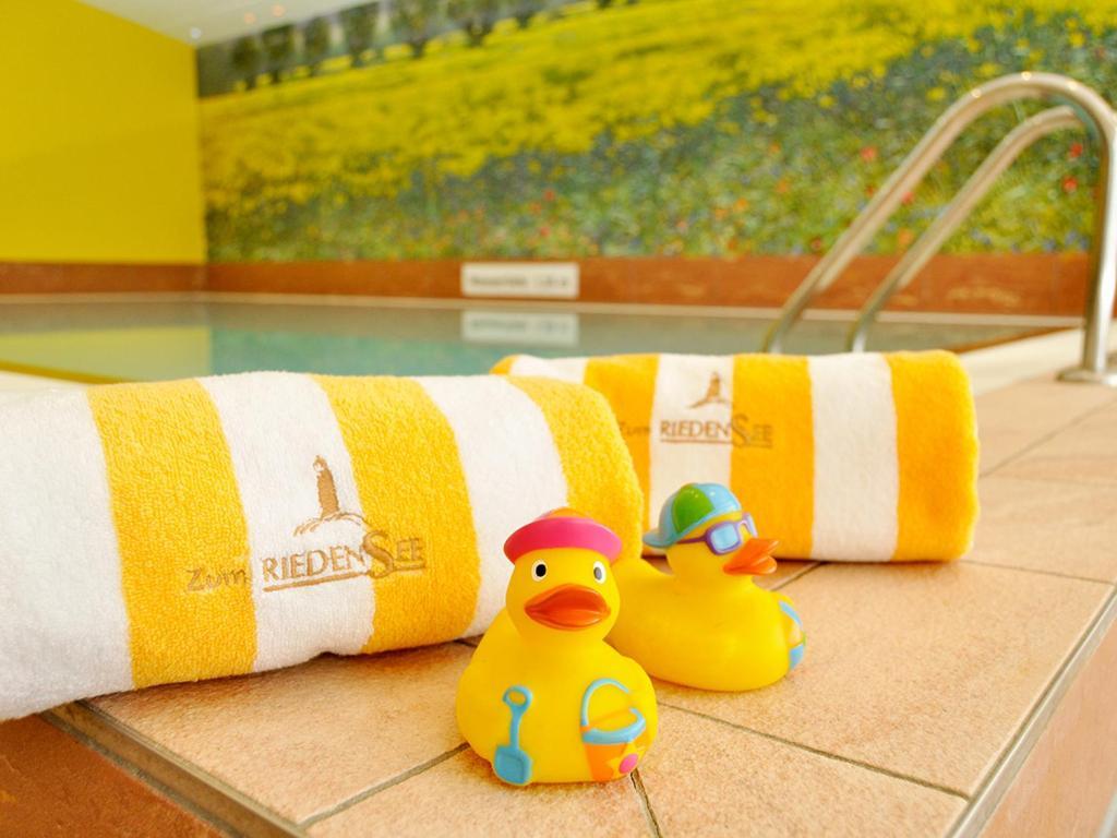 Pension Zum Riedensee Bastorf ภายนอก รูปภาพ