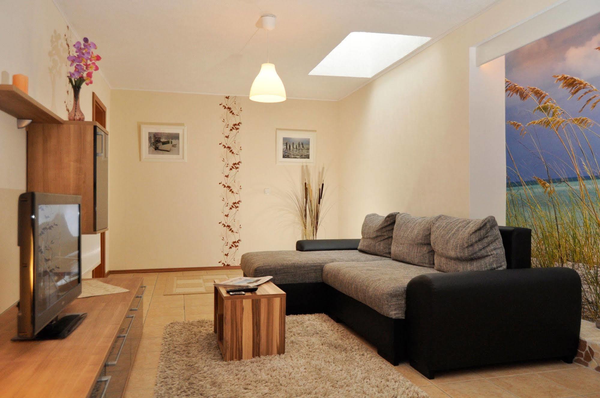 Pension Zum Riedensee Bastorf ภายนอก รูปภาพ