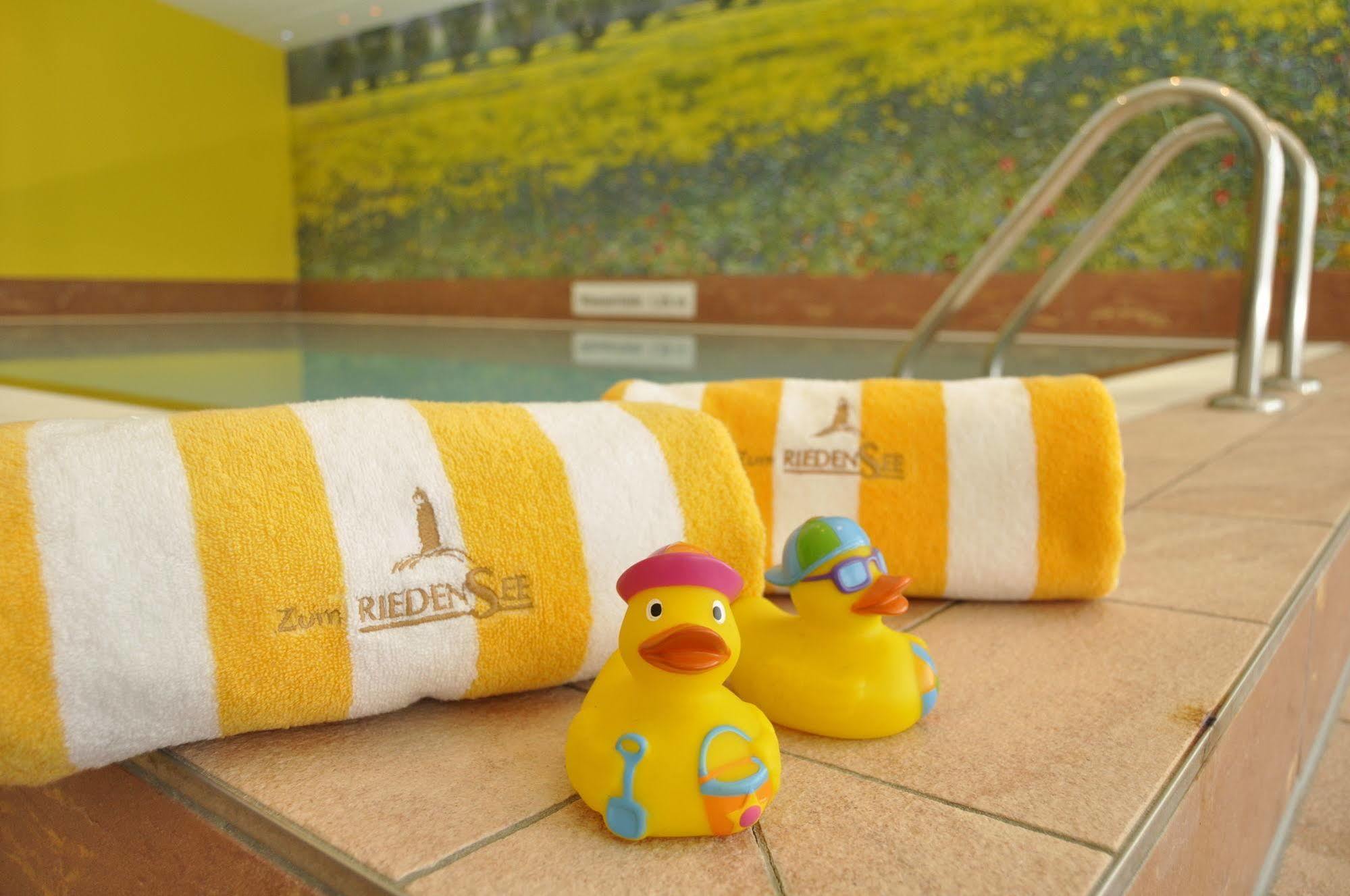Pension Zum Riedensee Bastorf ภายนอก รูปภาพ